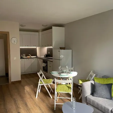 Pine Tree / Gardens Apartament