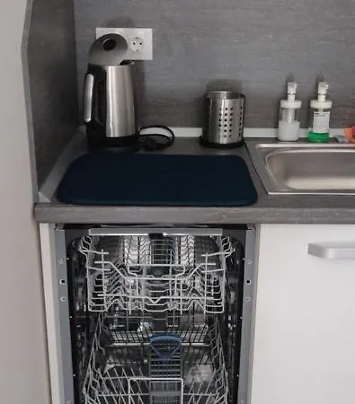 Apartament Pine Tree / Gardens